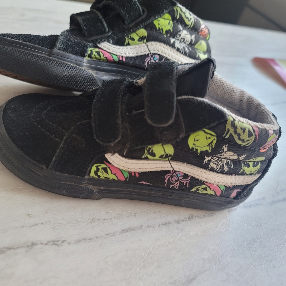 Vans Kids Black and Green Graphic Sneakers